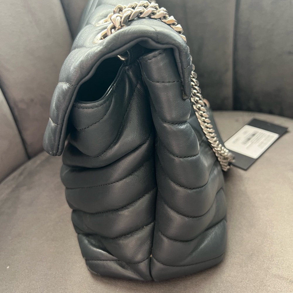 Yves Saint Laurent Lou Lou Shoulder Bag - Picture 5 of 17
